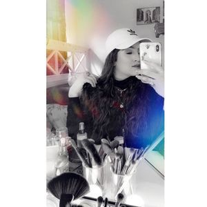 Meet your Posher, Nayab